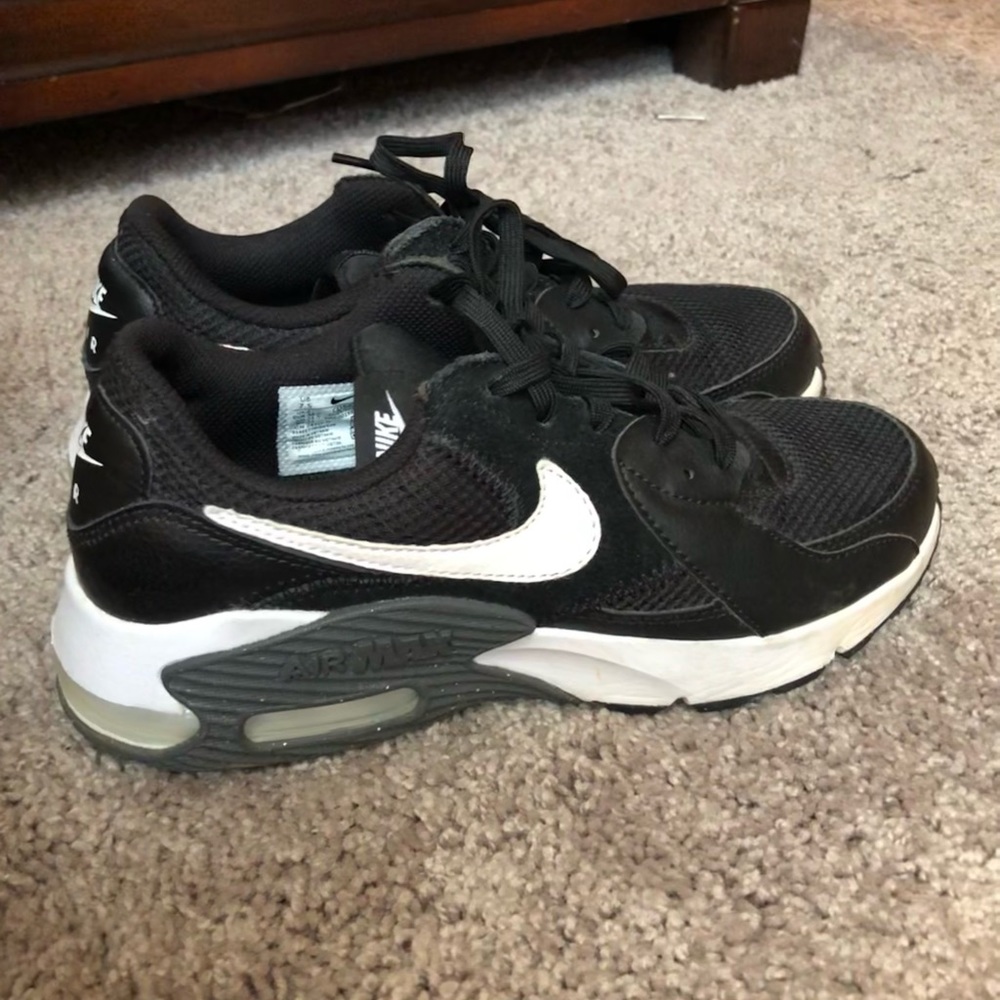 Nike Air Max Excee size 7.5